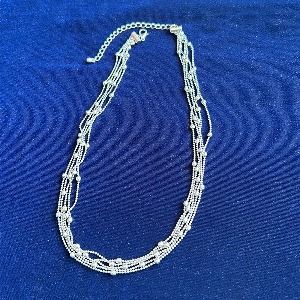 Silver tone necklace